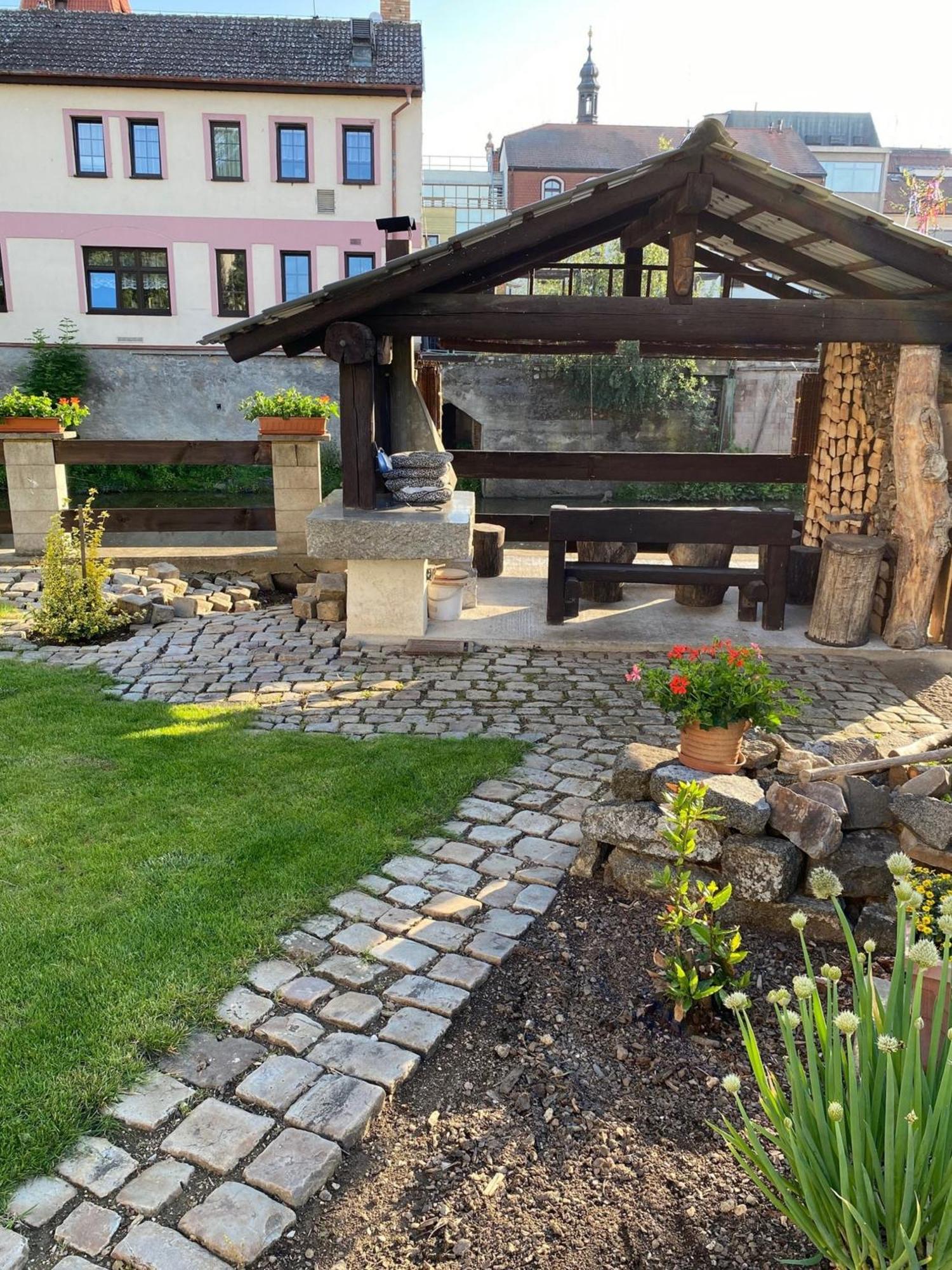 Apartmán Na Ostrově Beroun Beroun  Esterno foto